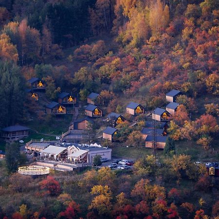 Qazaq Auyl Eco Hotel アルマトイ エクステリア 写真