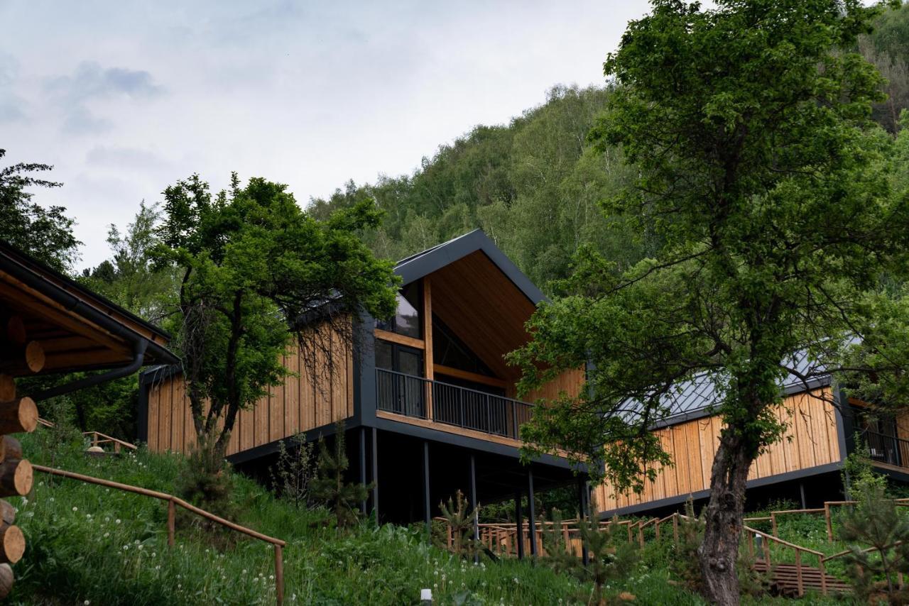 Qazaq Auyl Eco Hotel アルマトイ エクステリア 写真