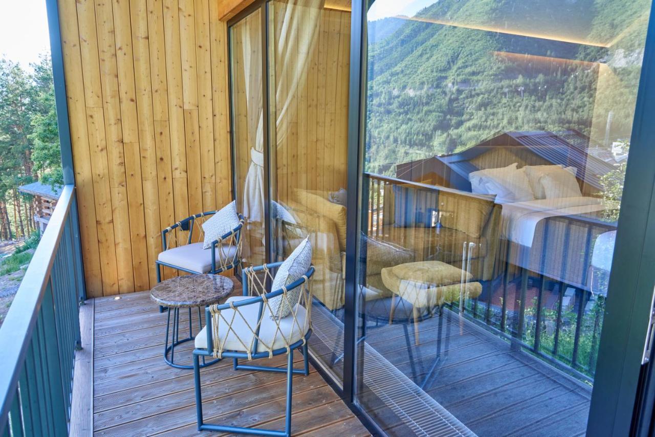 Qazaq Auyl Eco Hotel アルマトイ エクステリア 写真