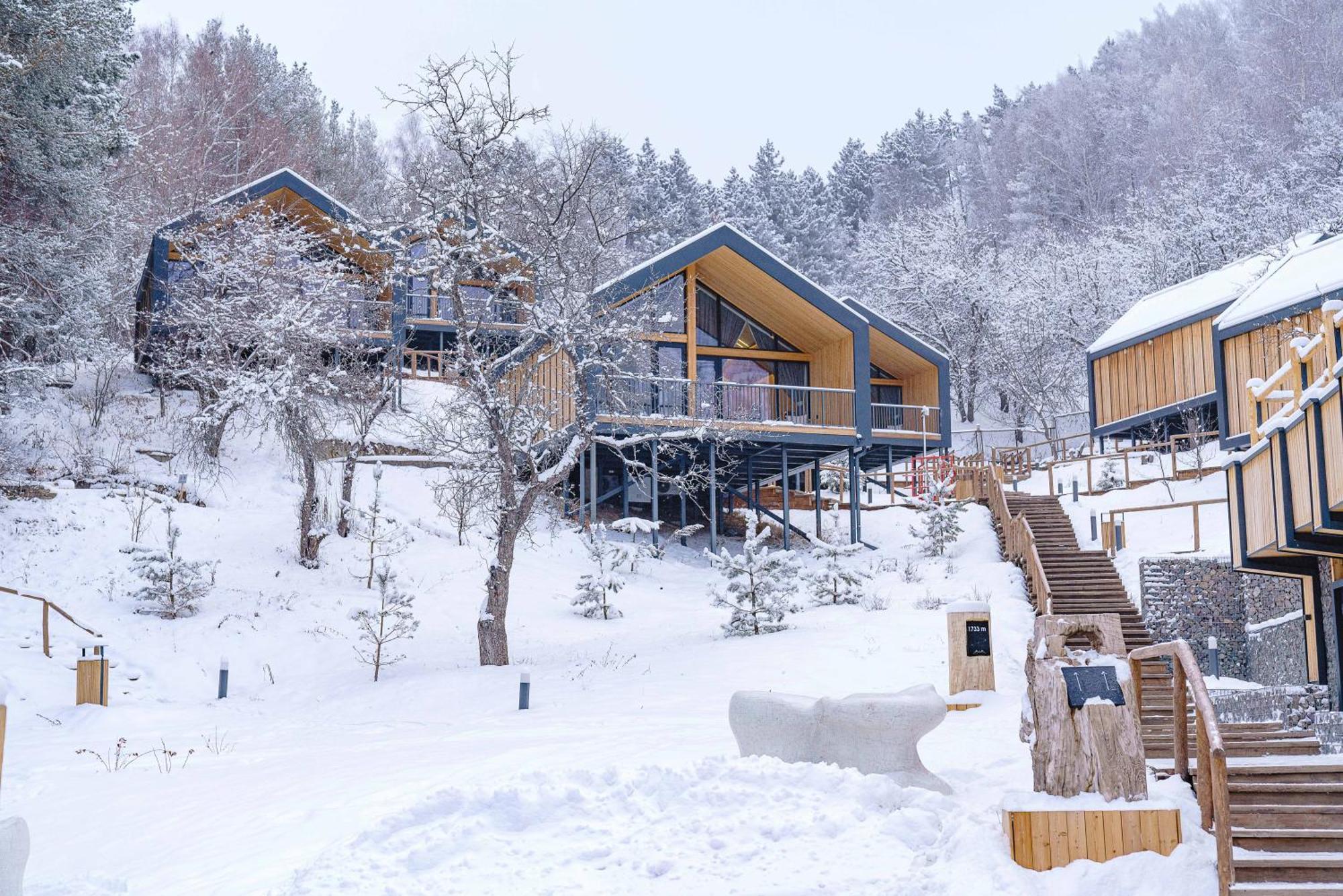Qazaq Auyl Eco Hotel アルマトイ エクステリア 写真